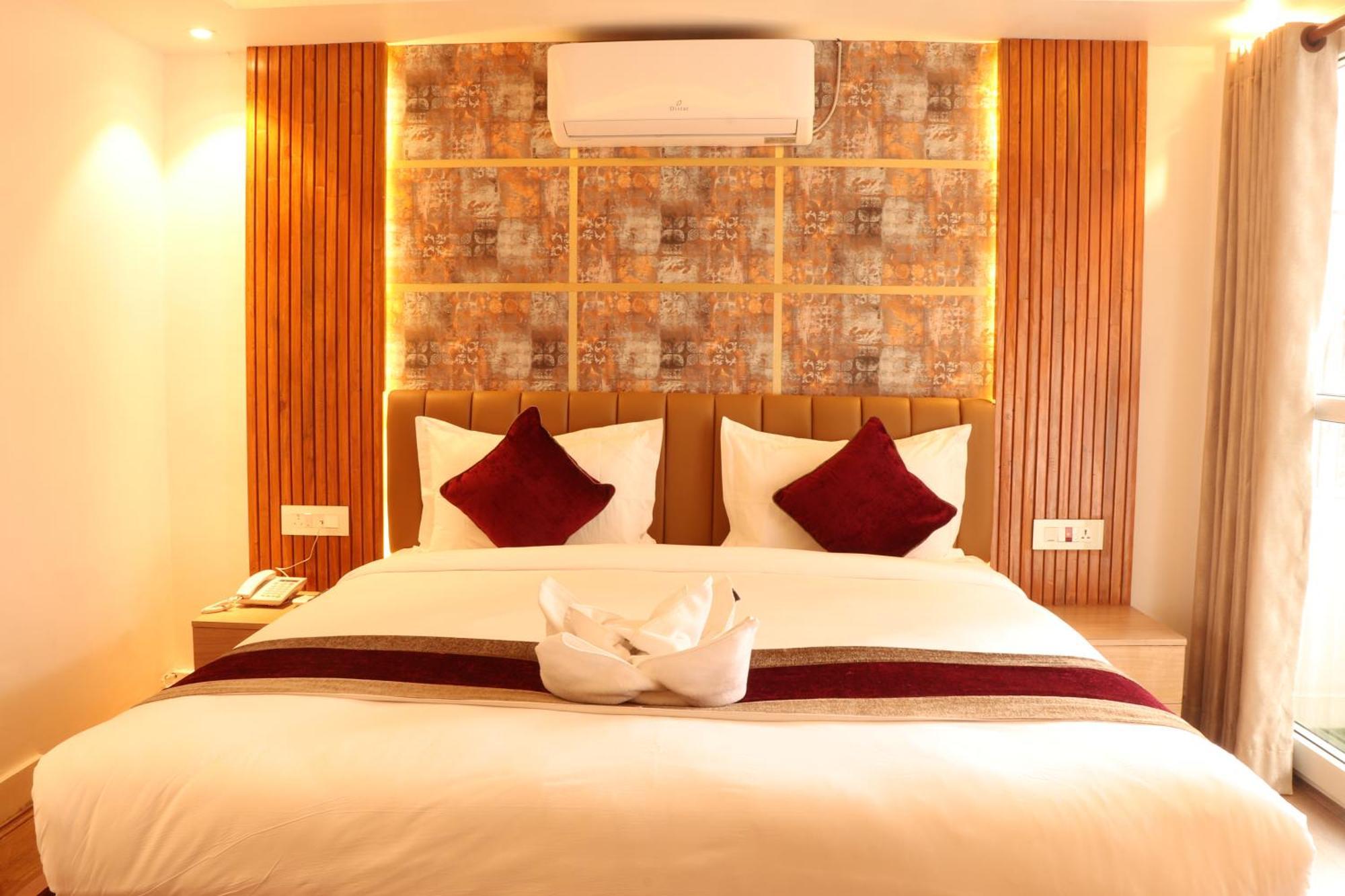 Hotel Elegant Kathmandu Inn Ngoại thất bức ảnh