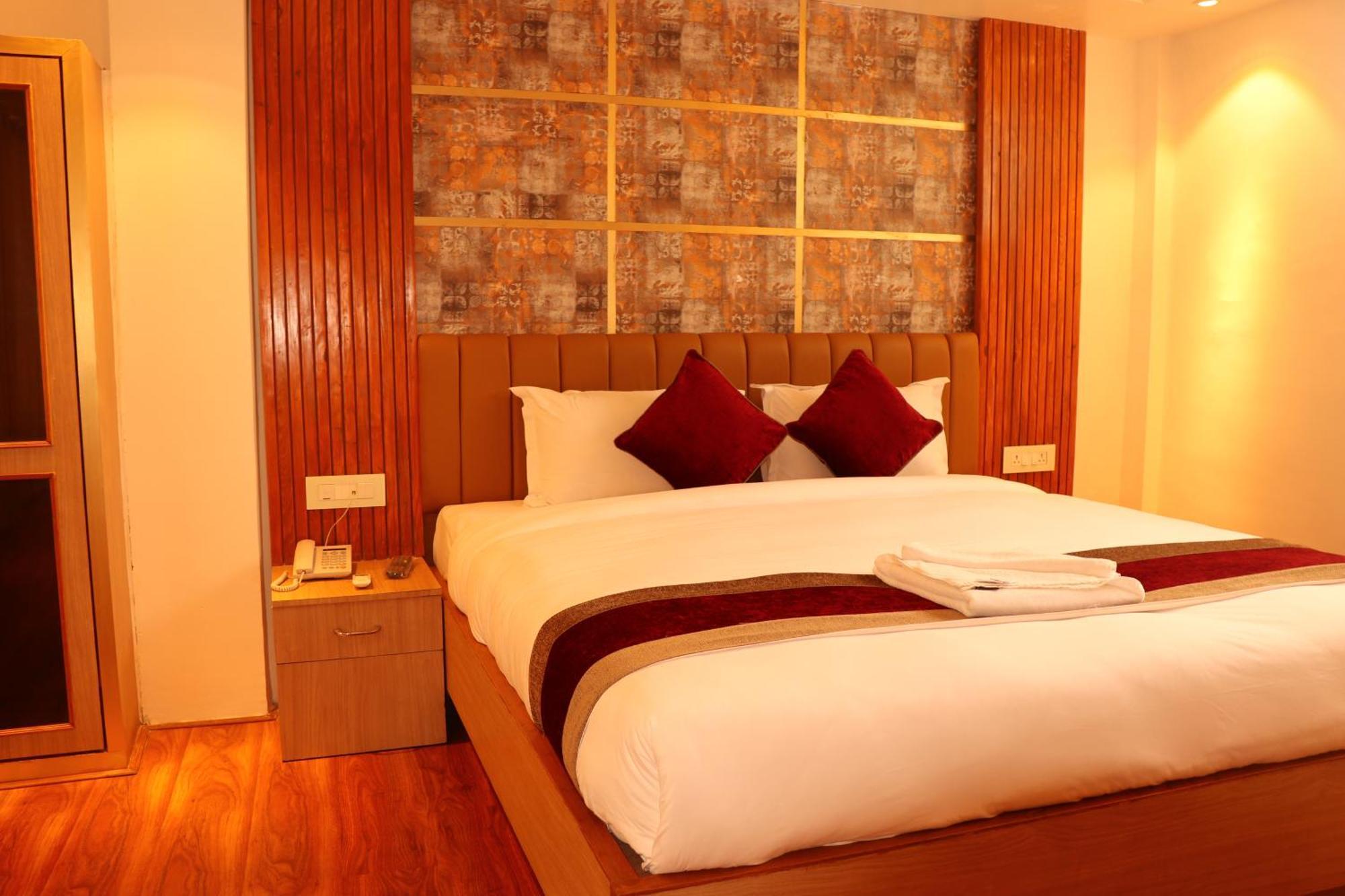 Hotel Elegant Kathmandu Inn Ngoại thất bức ảnh
